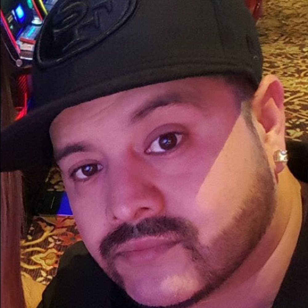 Meet your Posher, Ernesto